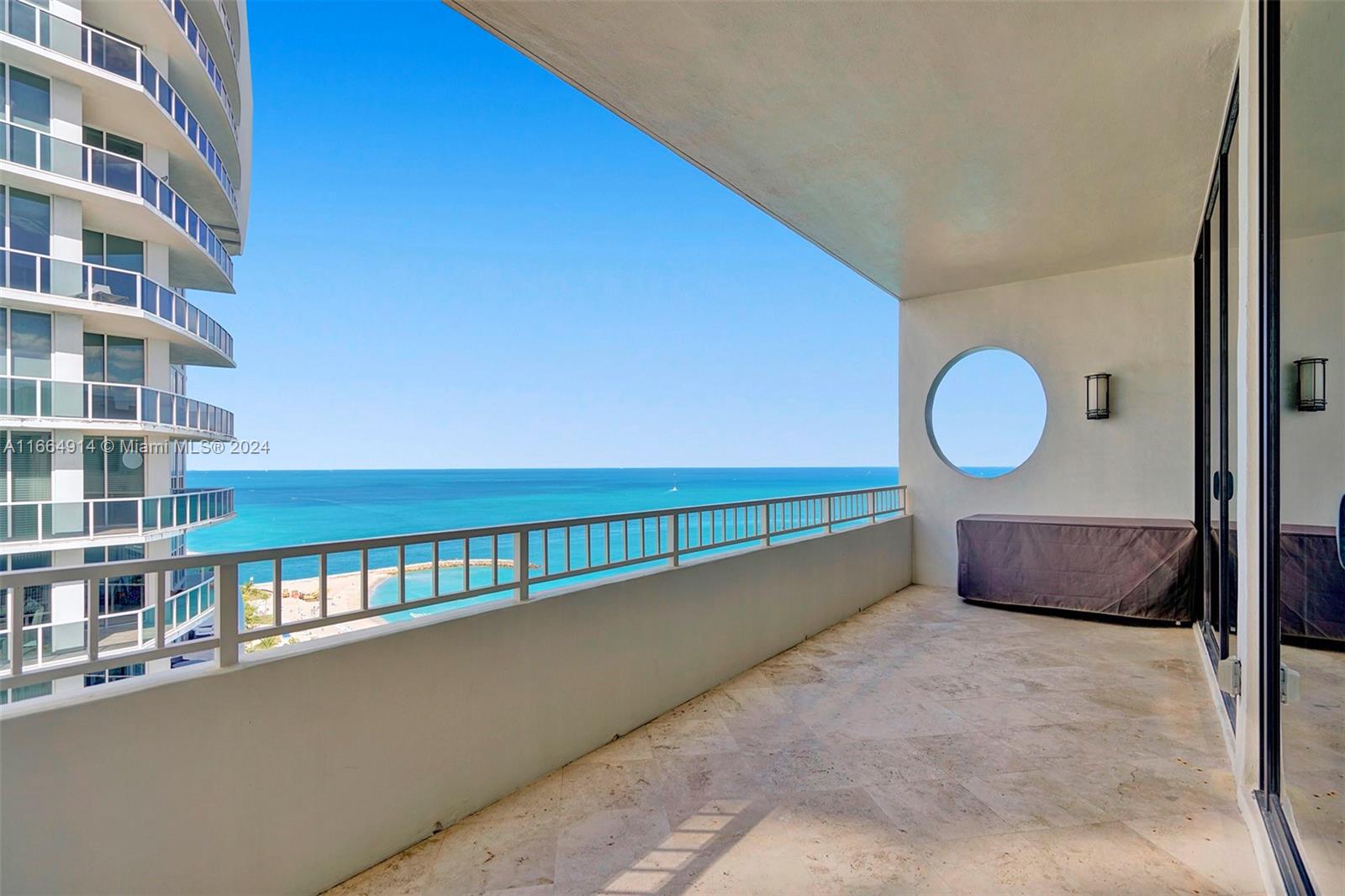 KENILWORTH CONDO - Residential