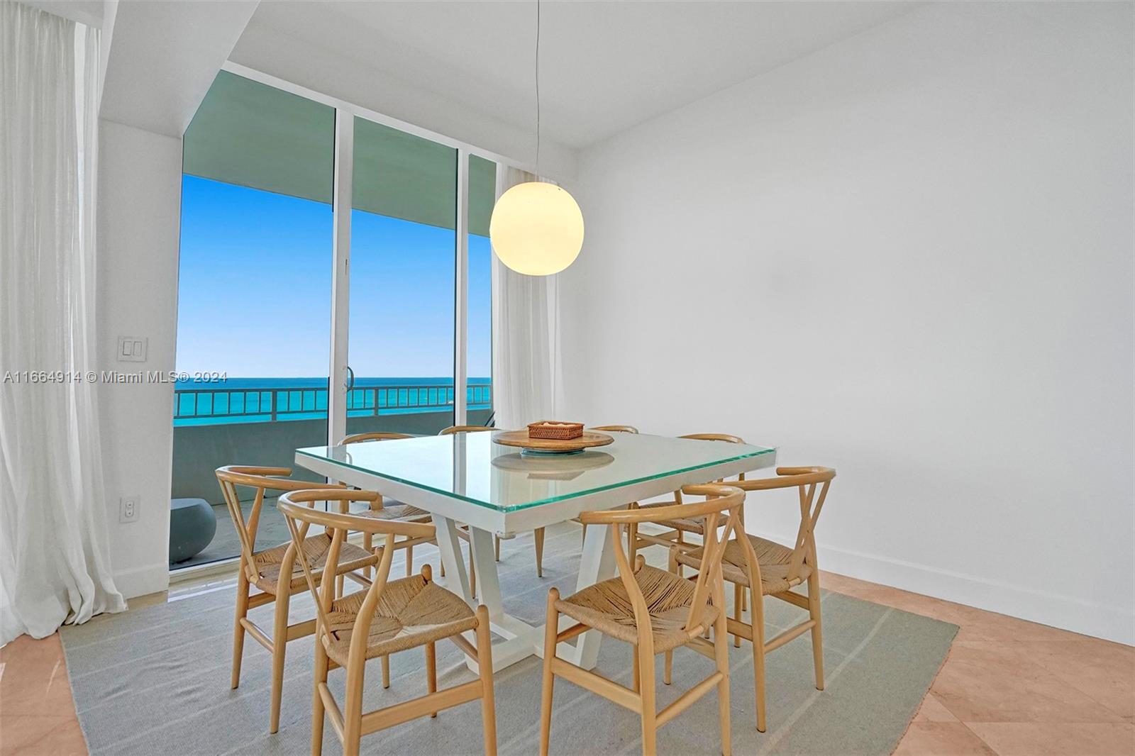 KENILWORTH CONDO - Residential