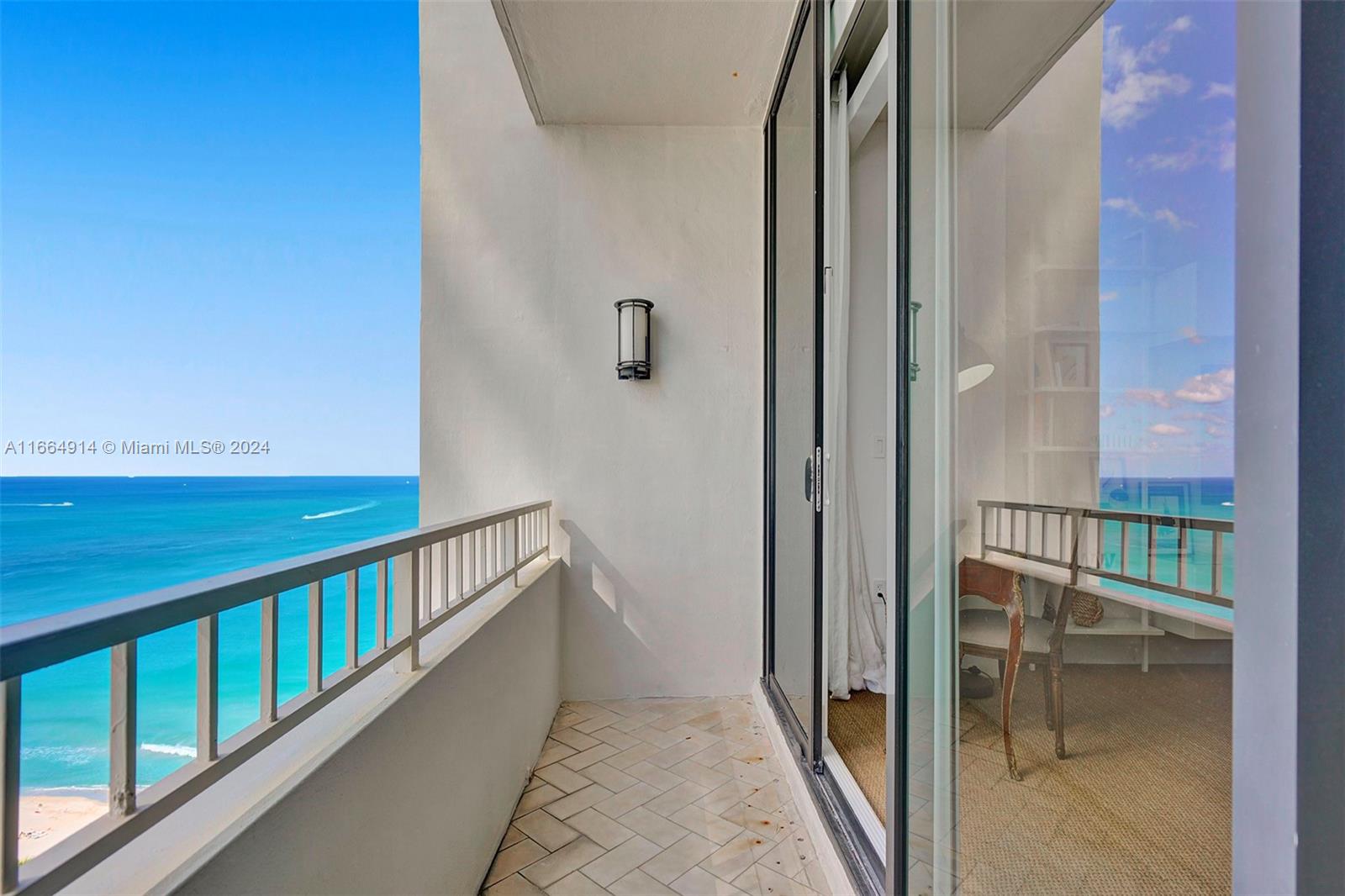 KENILWORTH CONDO - Residential