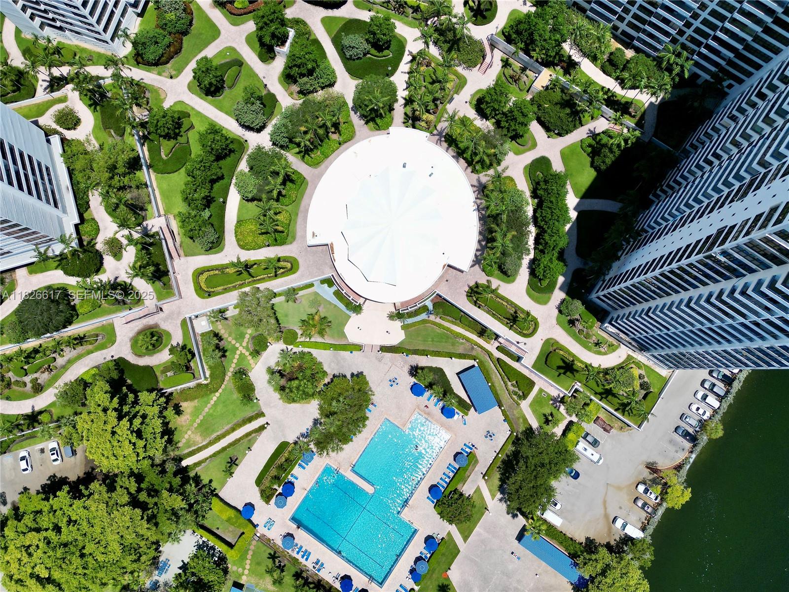 OLYMPUS CONDO PHASE - Residential