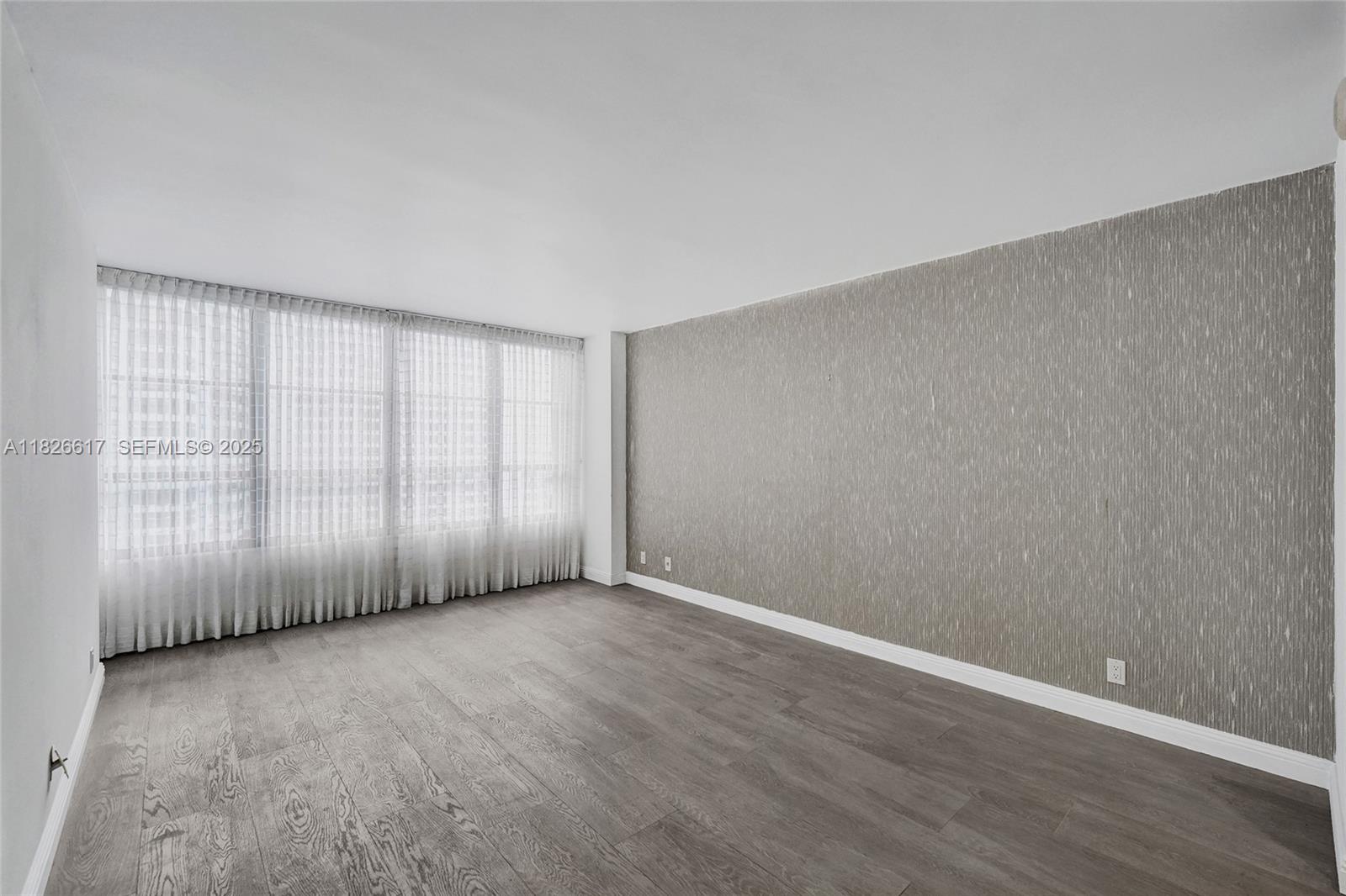 OLYMPUS CONDO PHASE - Residential