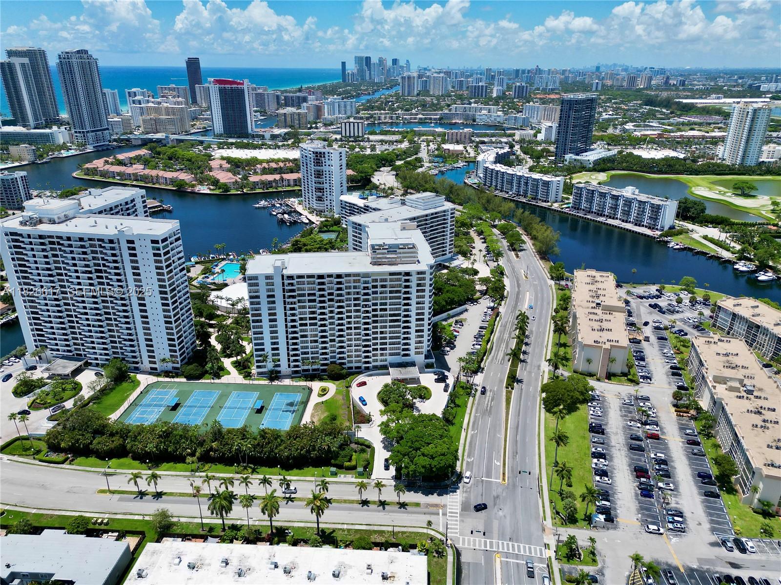 OLYMPUS CONDO PHASE - Residential