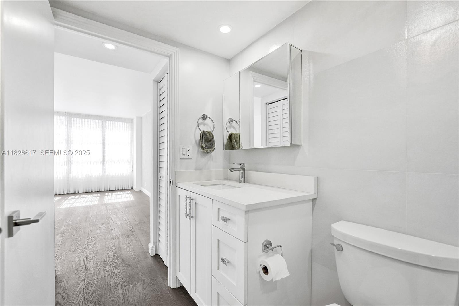 OLYMPUS CONDO PHASE - Residential