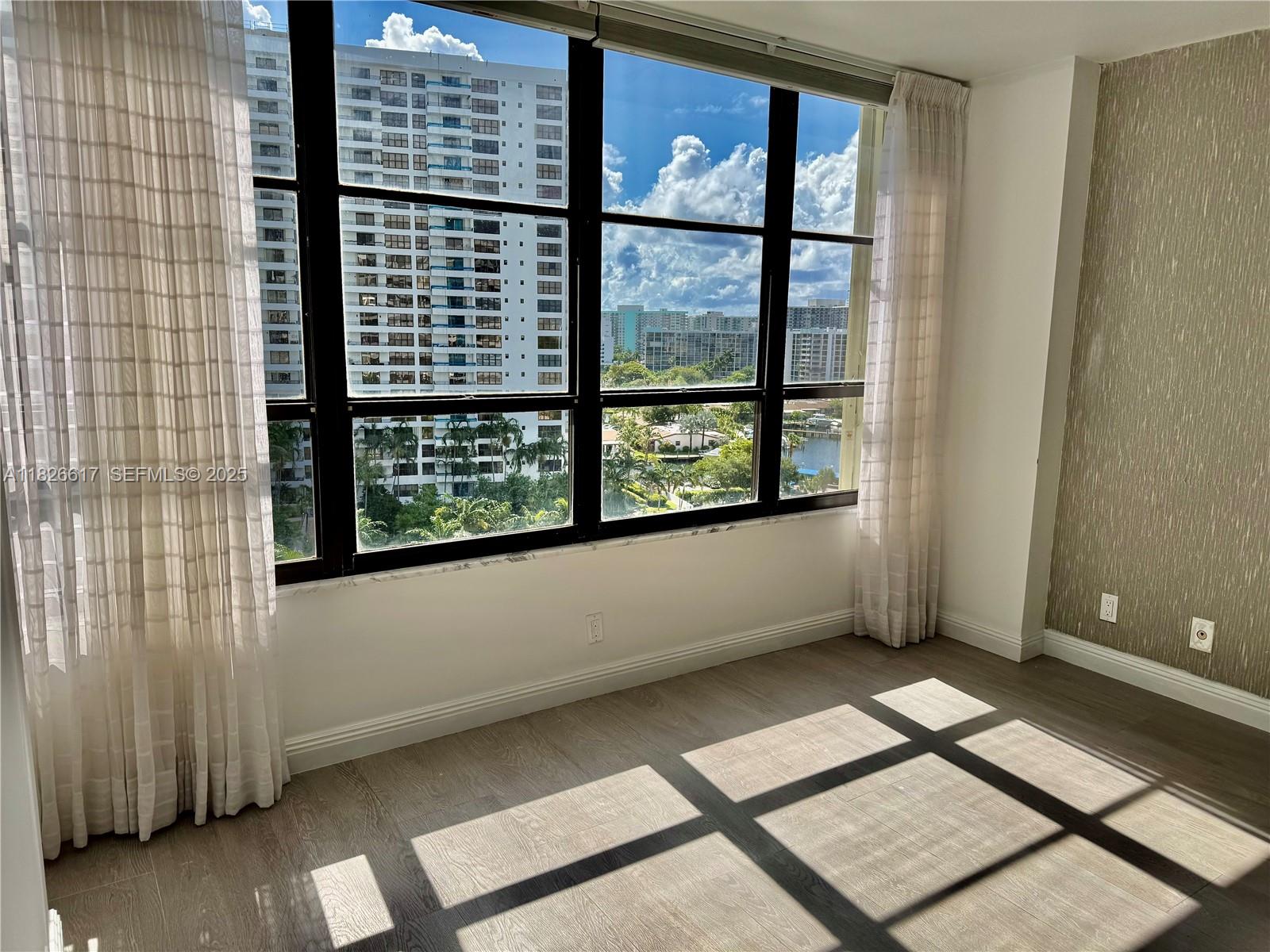 OLYMPUS CONDO PHASE - Residential