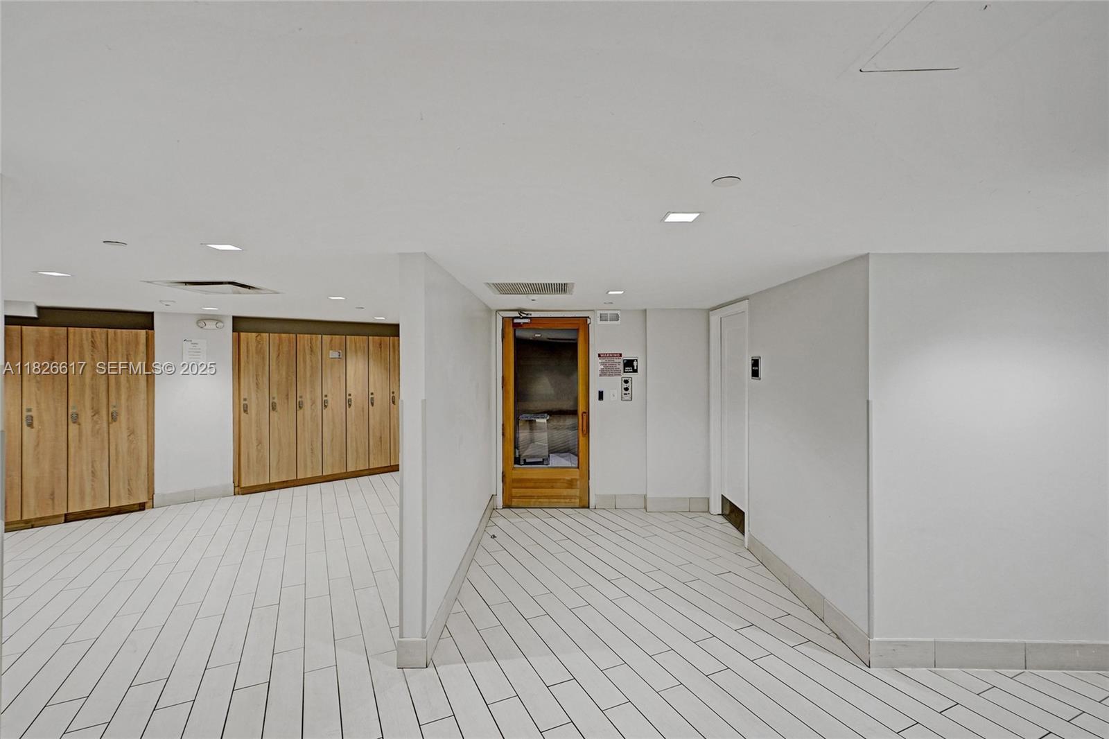 OLYMPUS CONDO PHASE - Residential