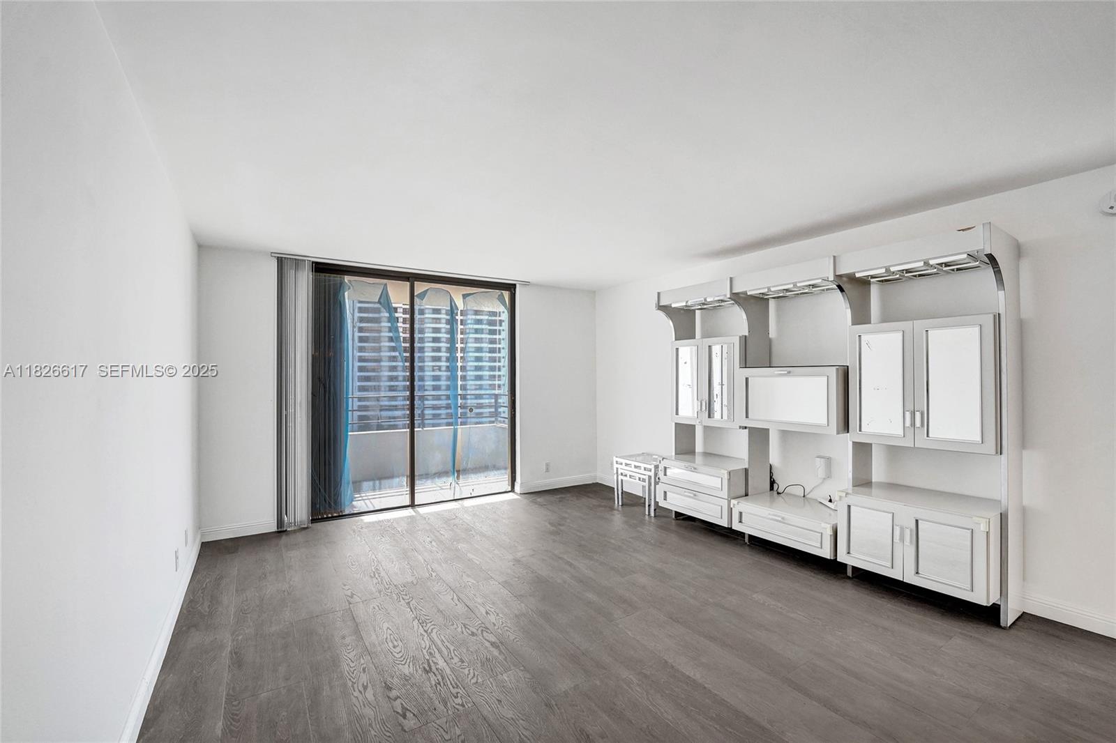 OLYMPUS CONDO PHASE - Residential