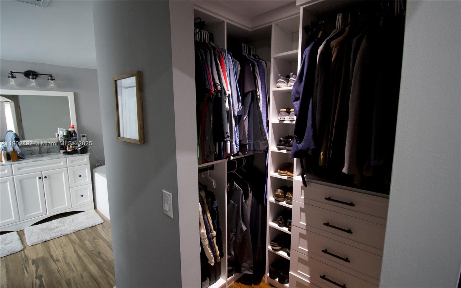 HEFTLER HOMES AT LAGO MAR - Residential