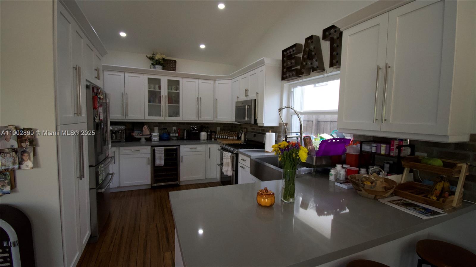 HEFTLER HOMES AT LAGO MAR - Residential