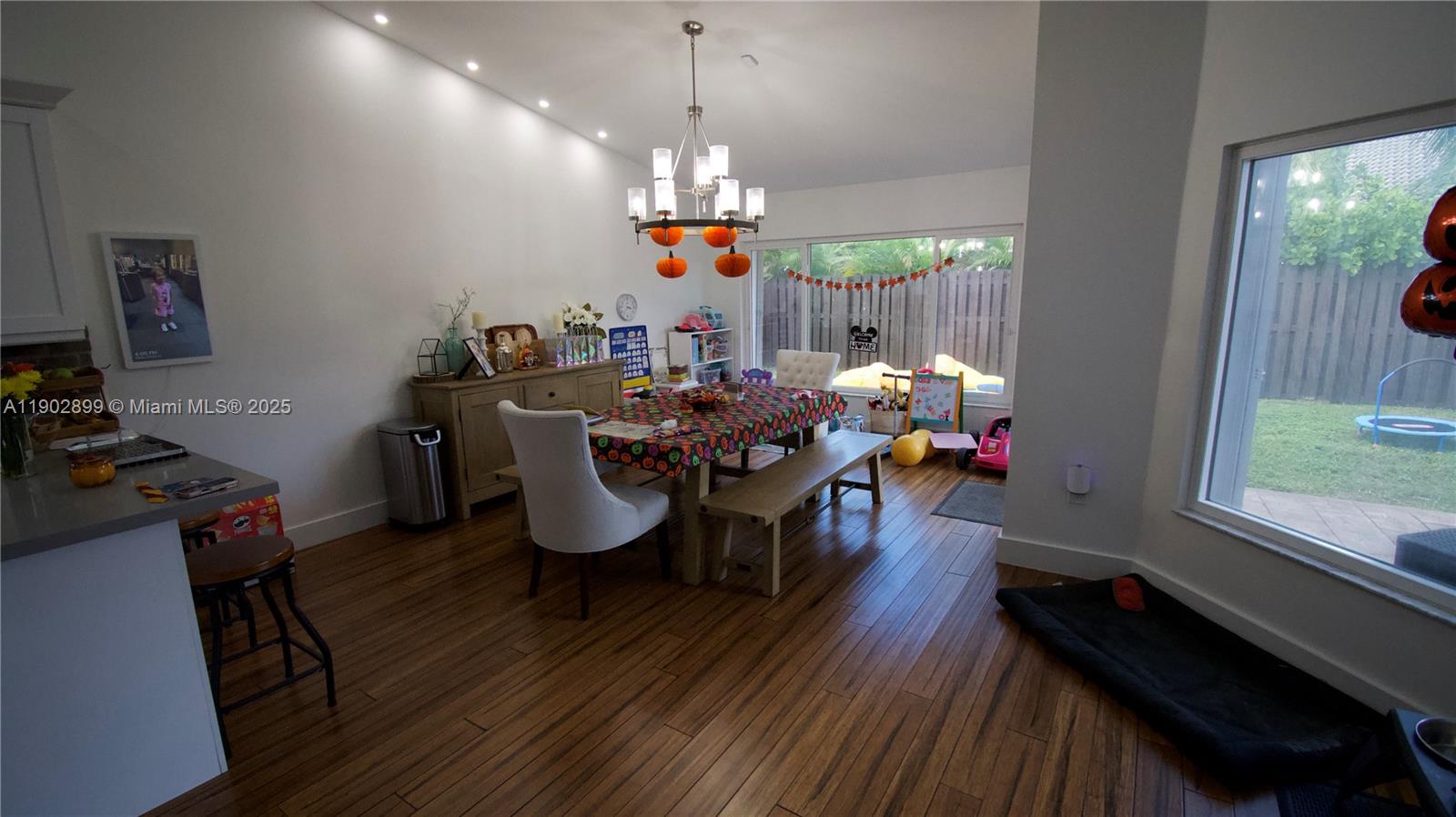 HEFTLER HOMES AT LAGO MAR - Residential