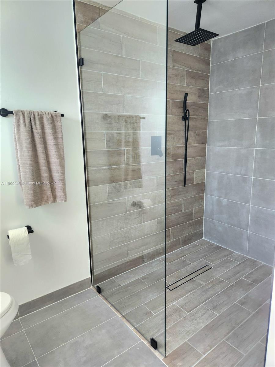 LAUDERDALE WEST 2 SEC - Residential