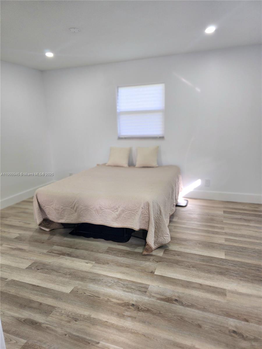 LAUDERDALE WEST 2 SEC - Residential