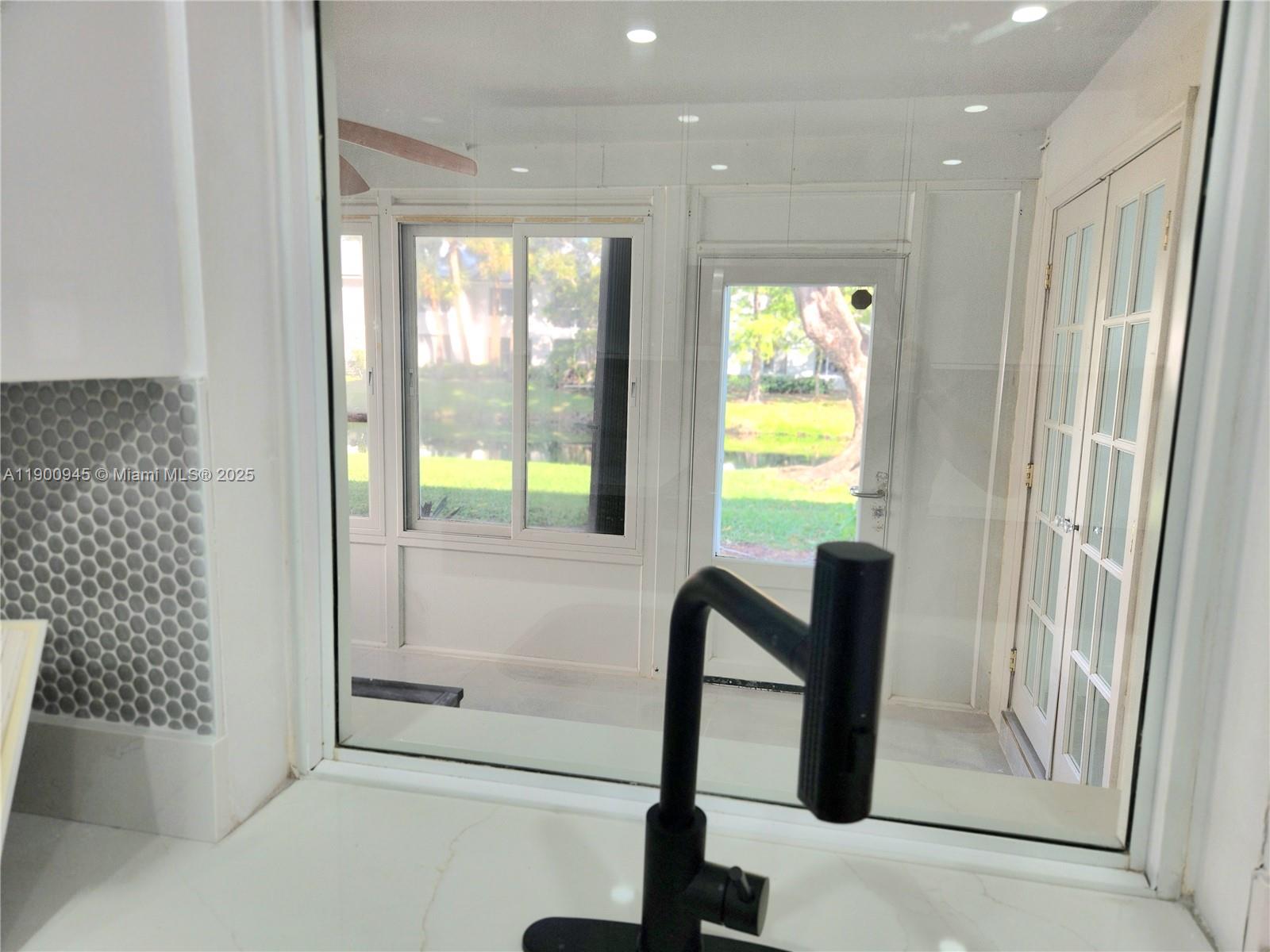 LAUDERDALE WEST 2 SEC - Residential