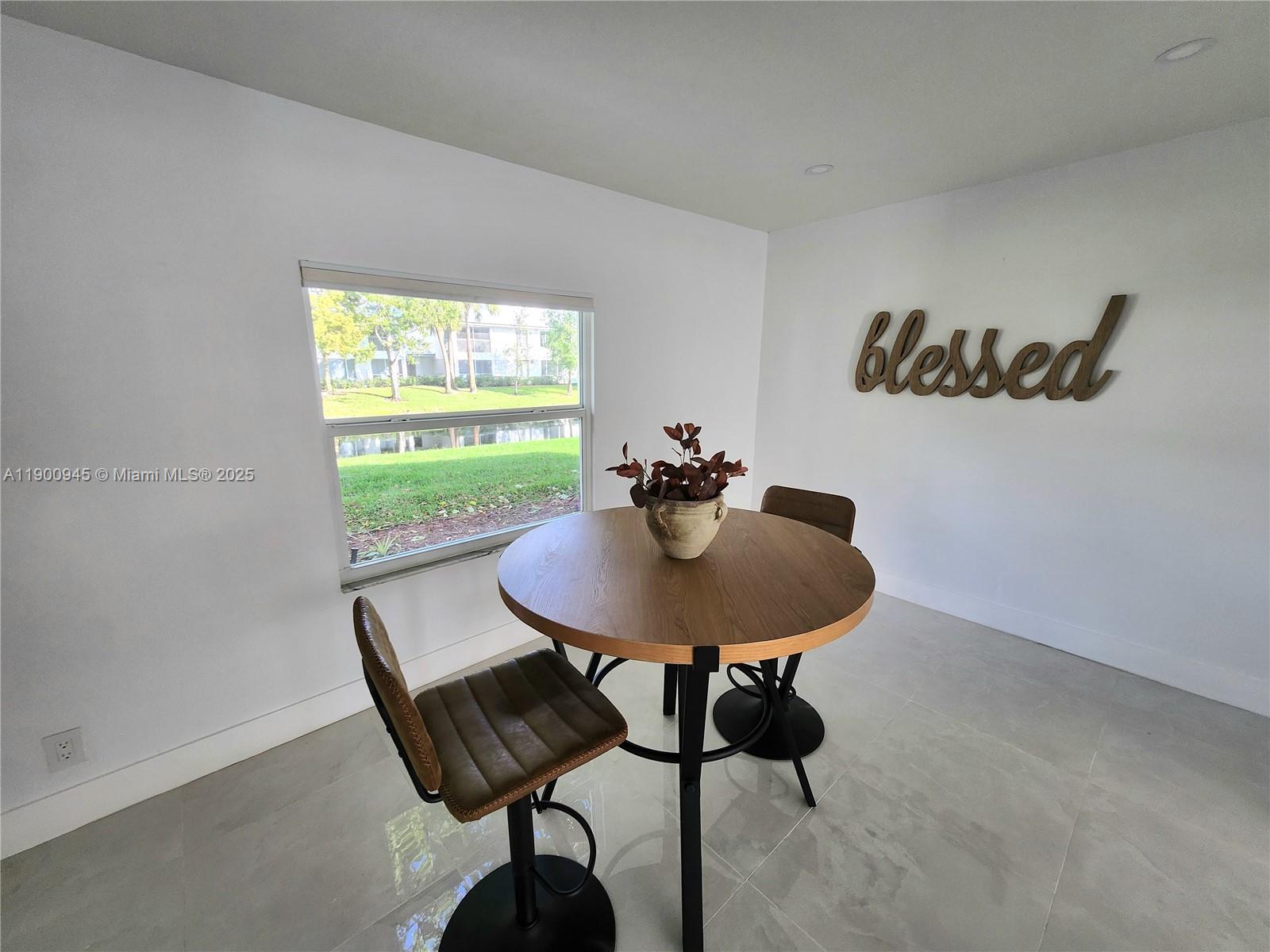 LAUDERDALE WEST 2 SEC - Residential