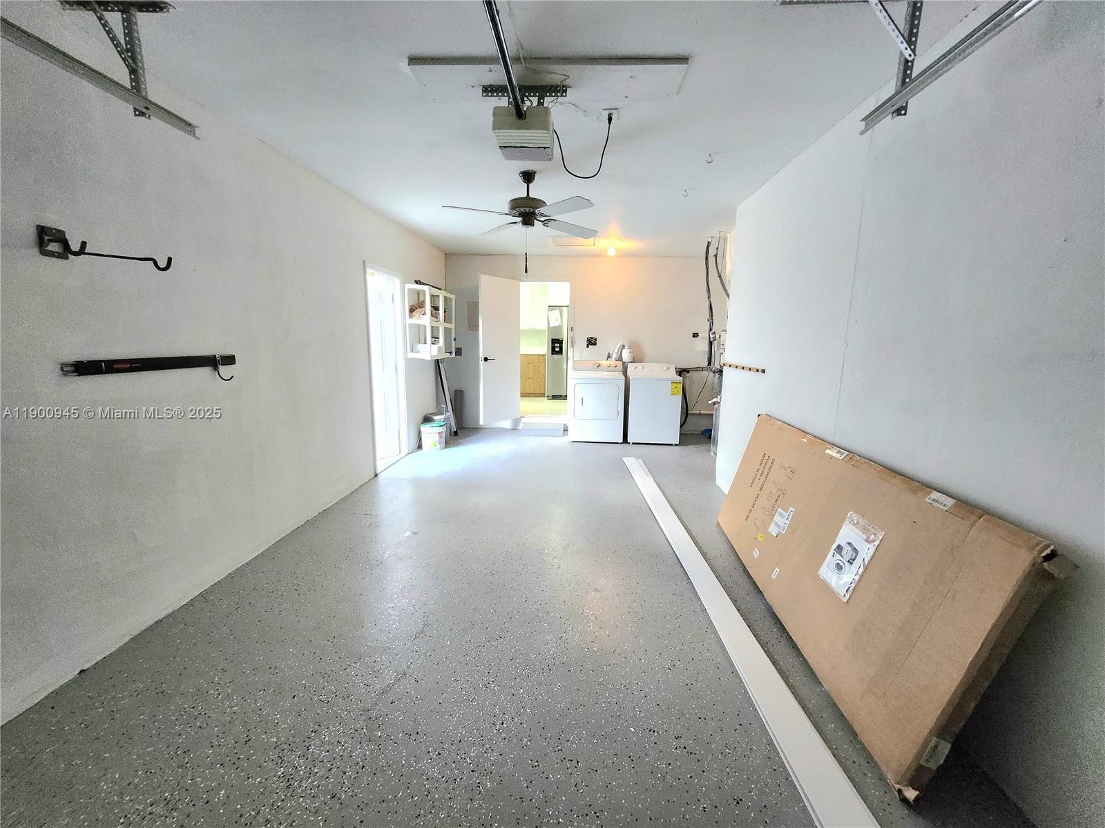 LAUDERDALE WEST 2 SEC - Residential