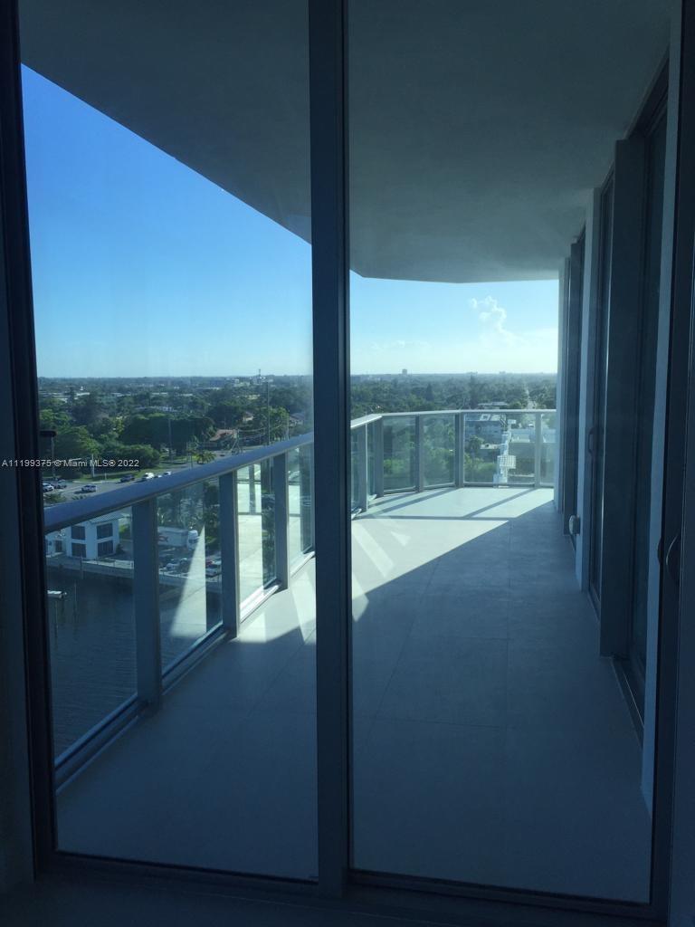 Photo 9 of 20 of 17301 Biscayne Blvd 1001 condo