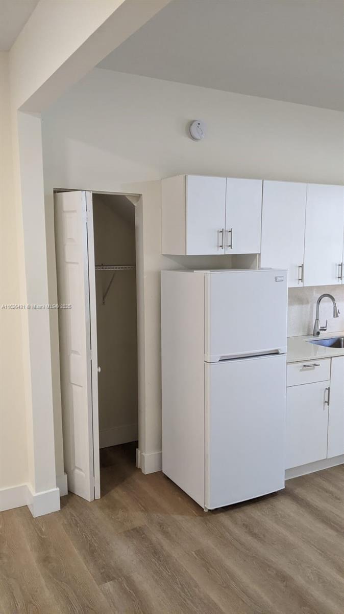 HOLLYWOOD - Residential Lease