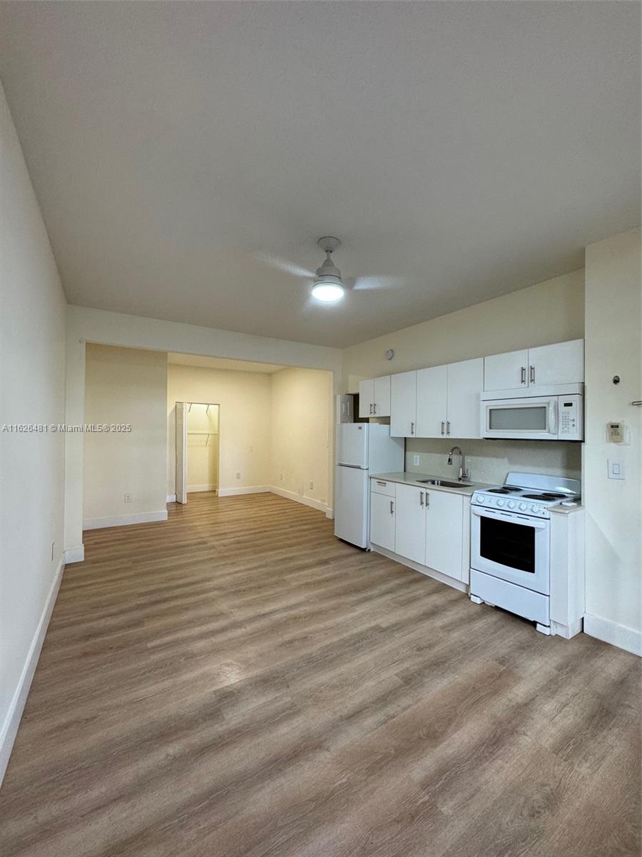 HOLLYWOOD - Residential Lease