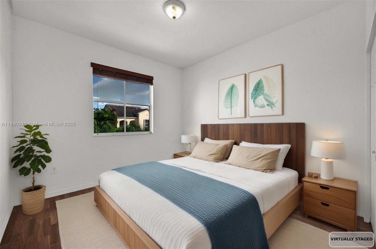 SORRENTO TOWNHOMES - Residential