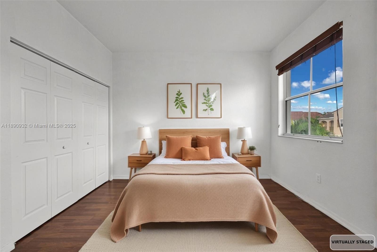 SORRENTO TOWNHOMES - Residential