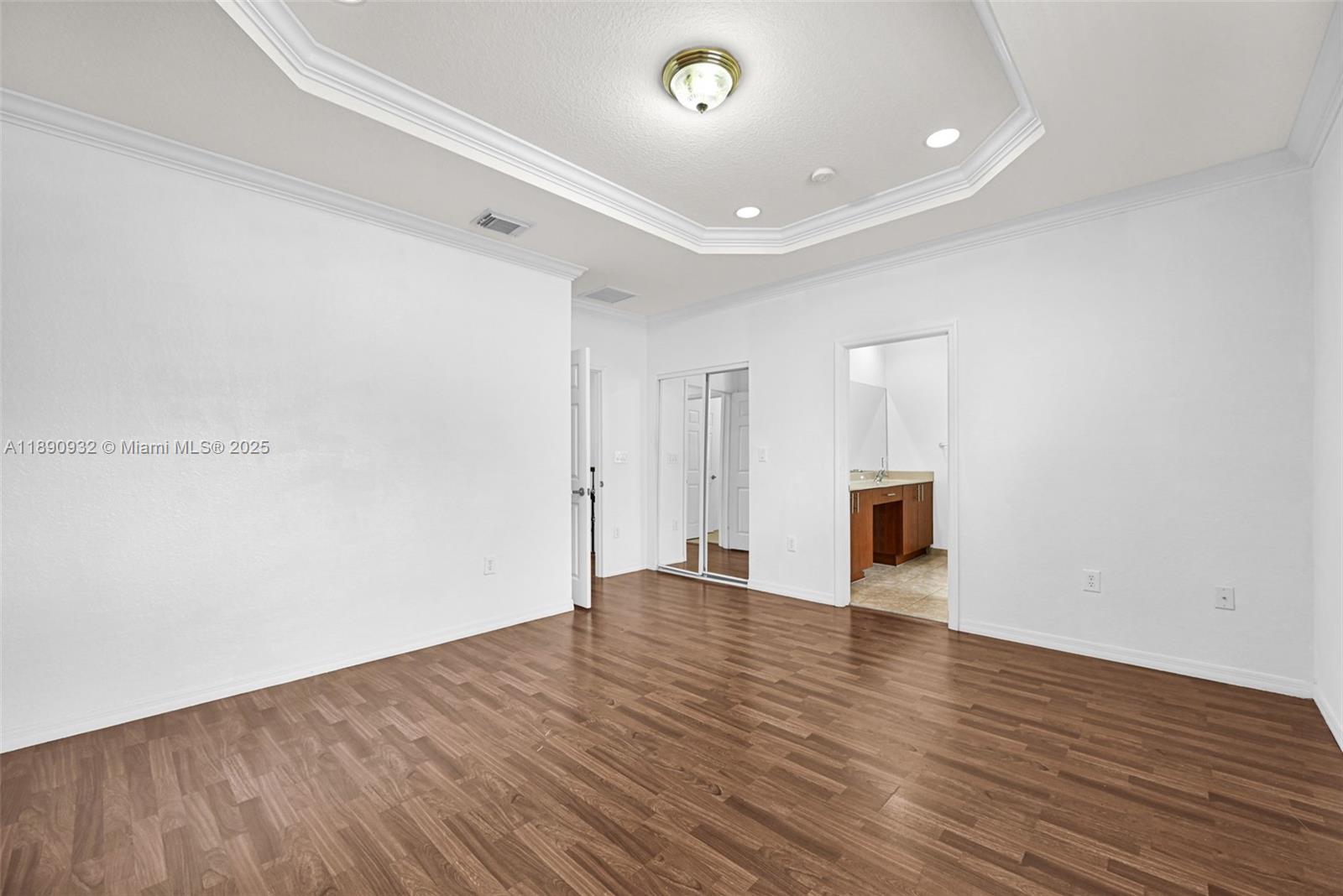 SORRENTO TOWNHOMES - Residential