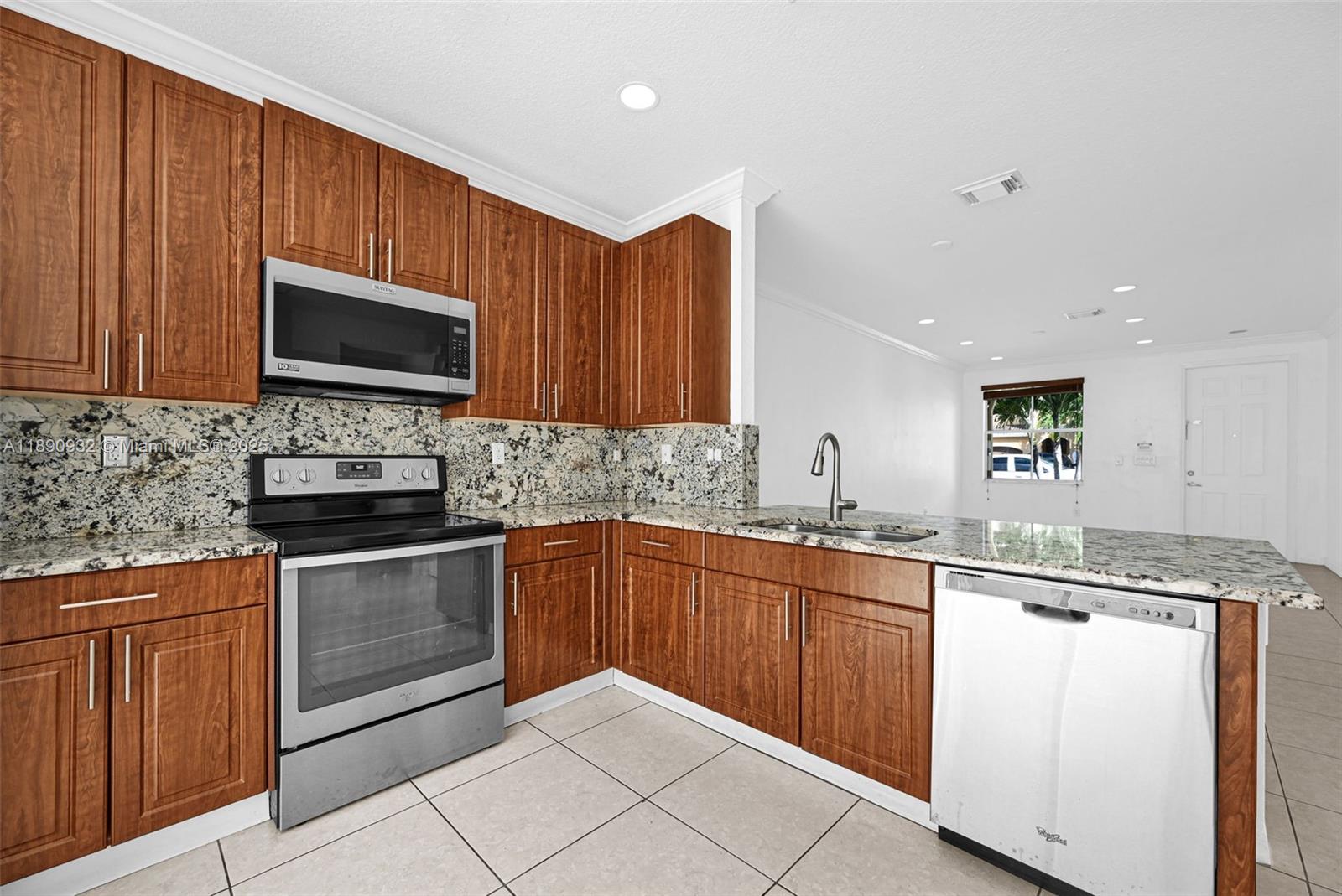 SORRENTO TOWNHOMES - Residential