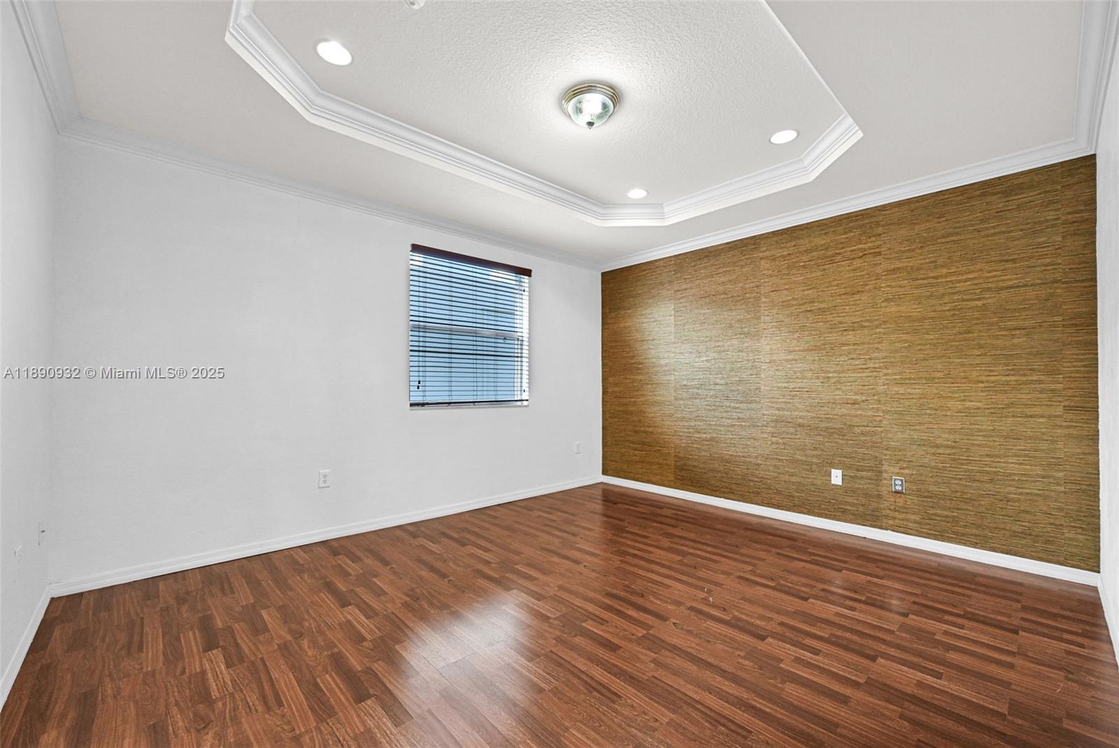 SORRENTO TOWNHOMES - Residential