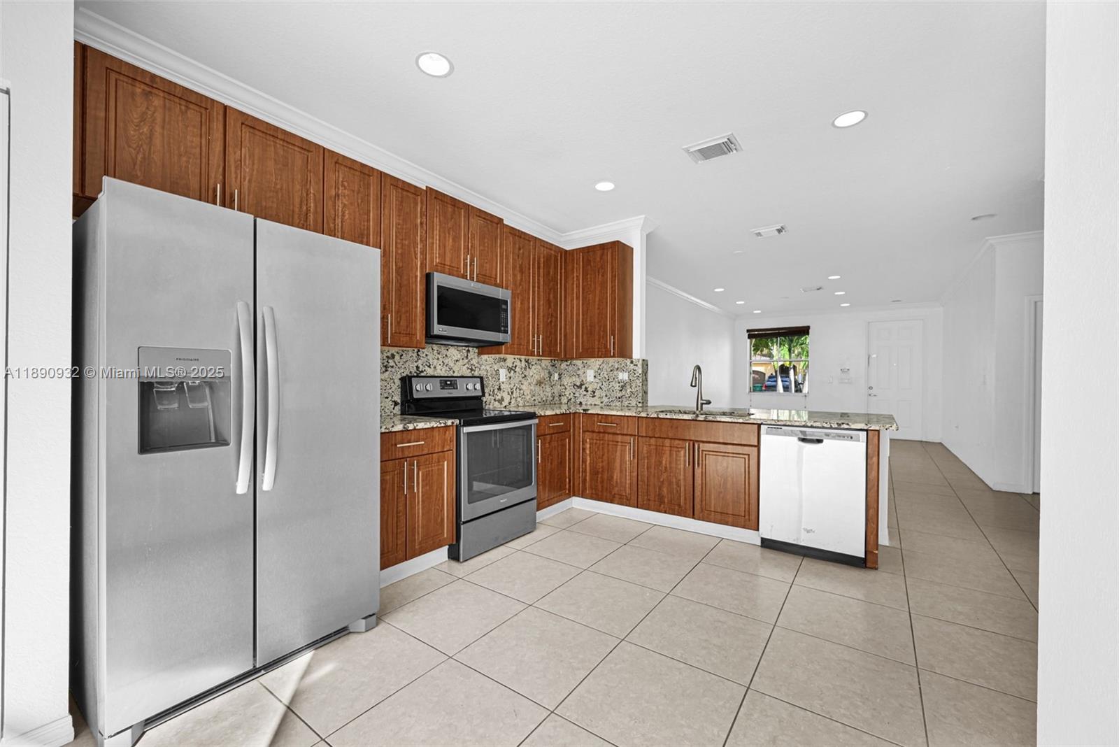 SORRENTO TOWNHOMES - Residential