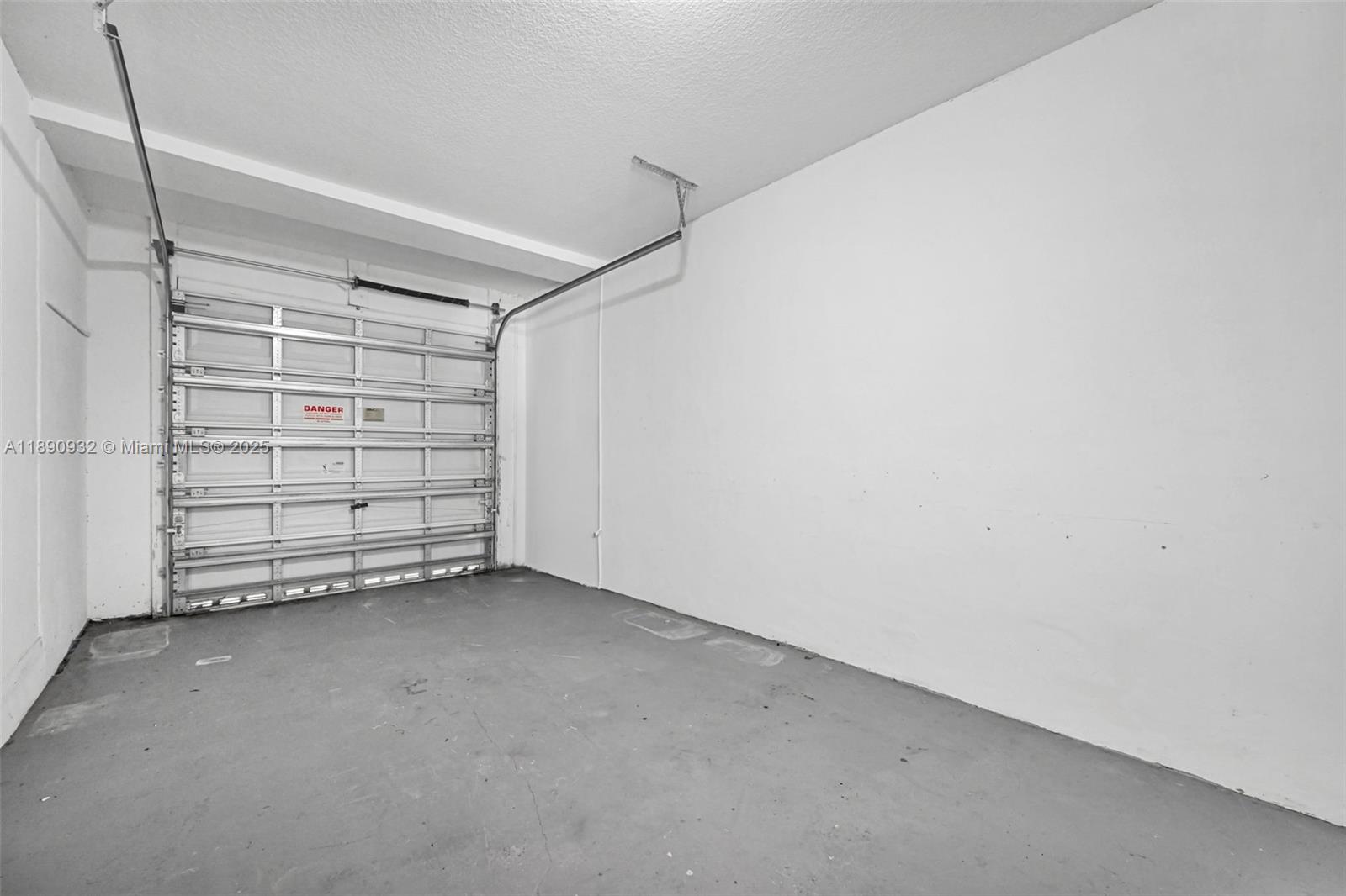 SORRENTO TOWNHOMES - Residential