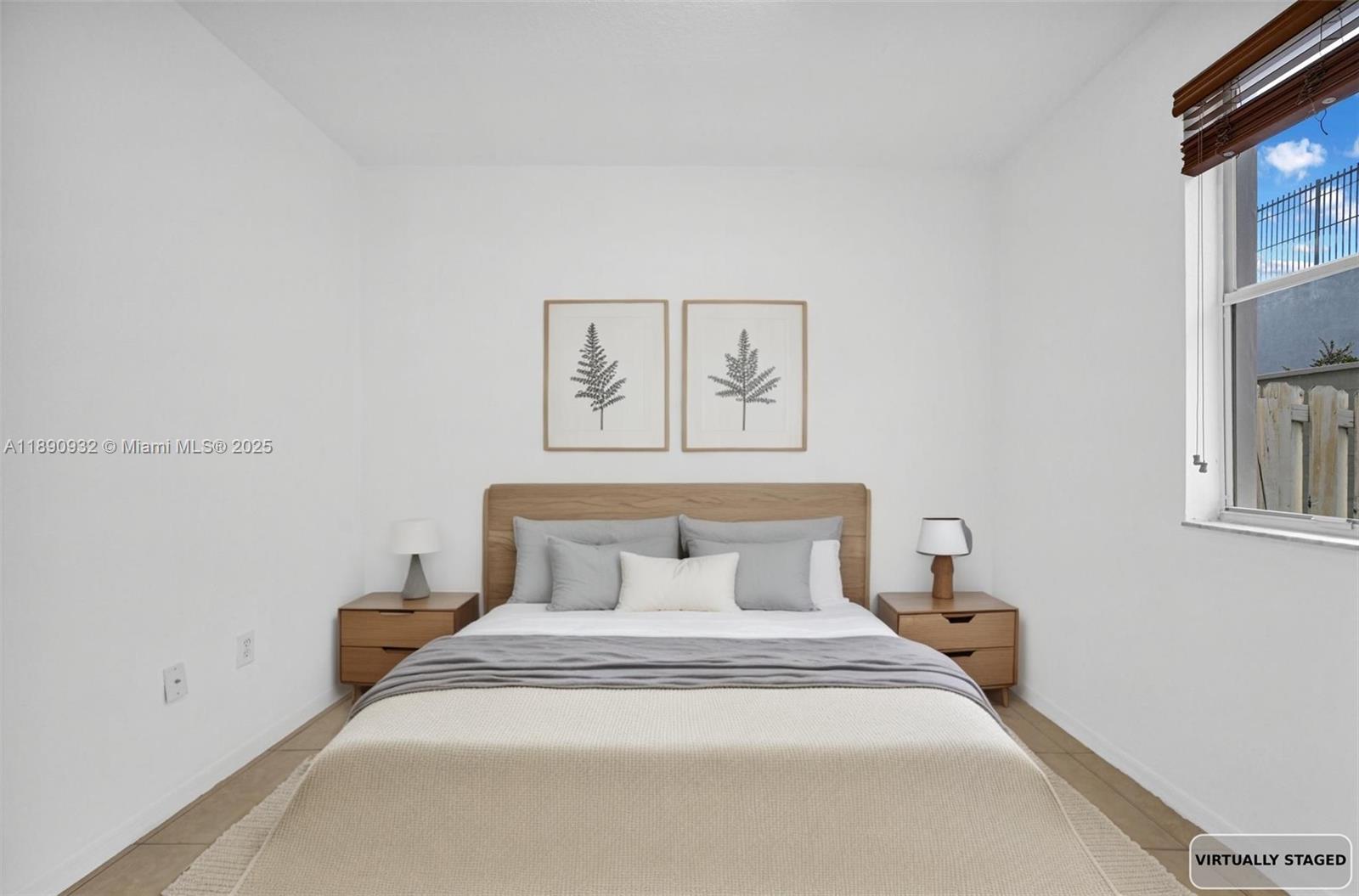 SORRENTO TOWNHOMES - Residential