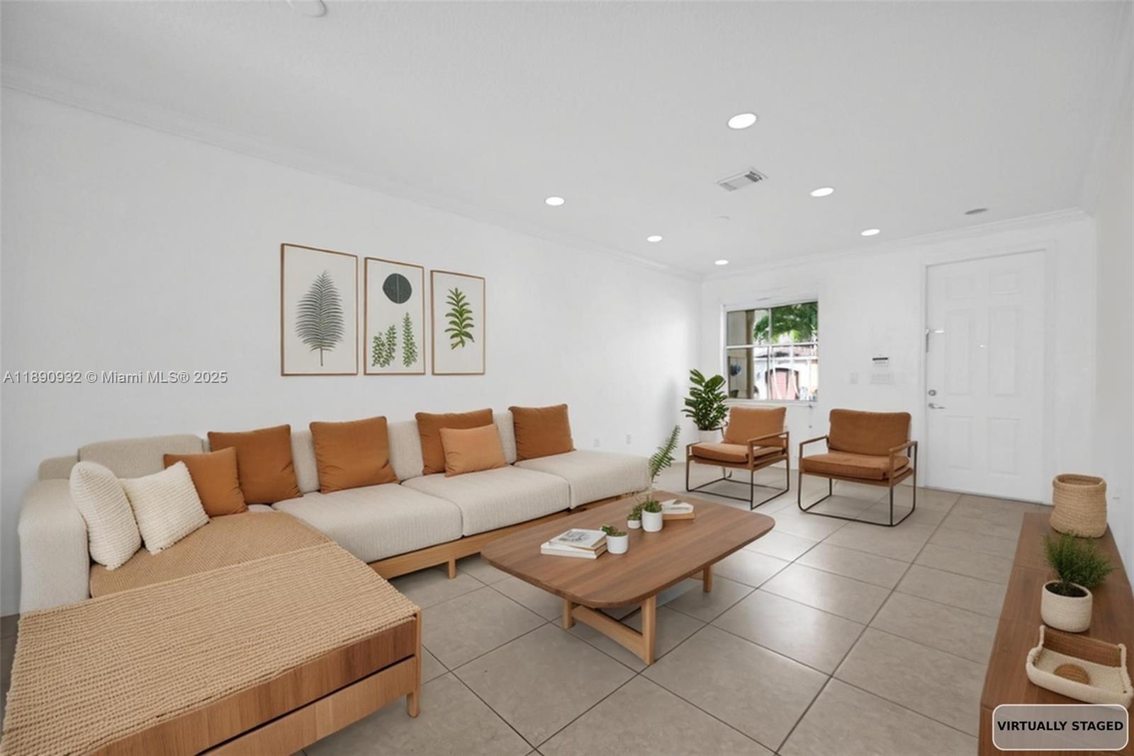 SORRENTO TOWNHOMES - Residential