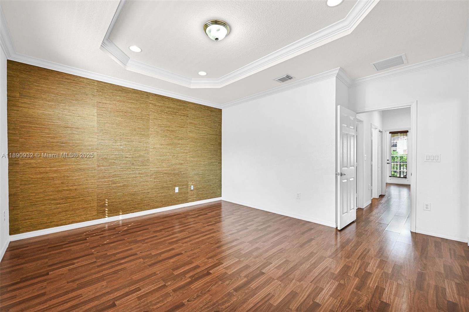 SORRENTO TOWNHOMES - Residential