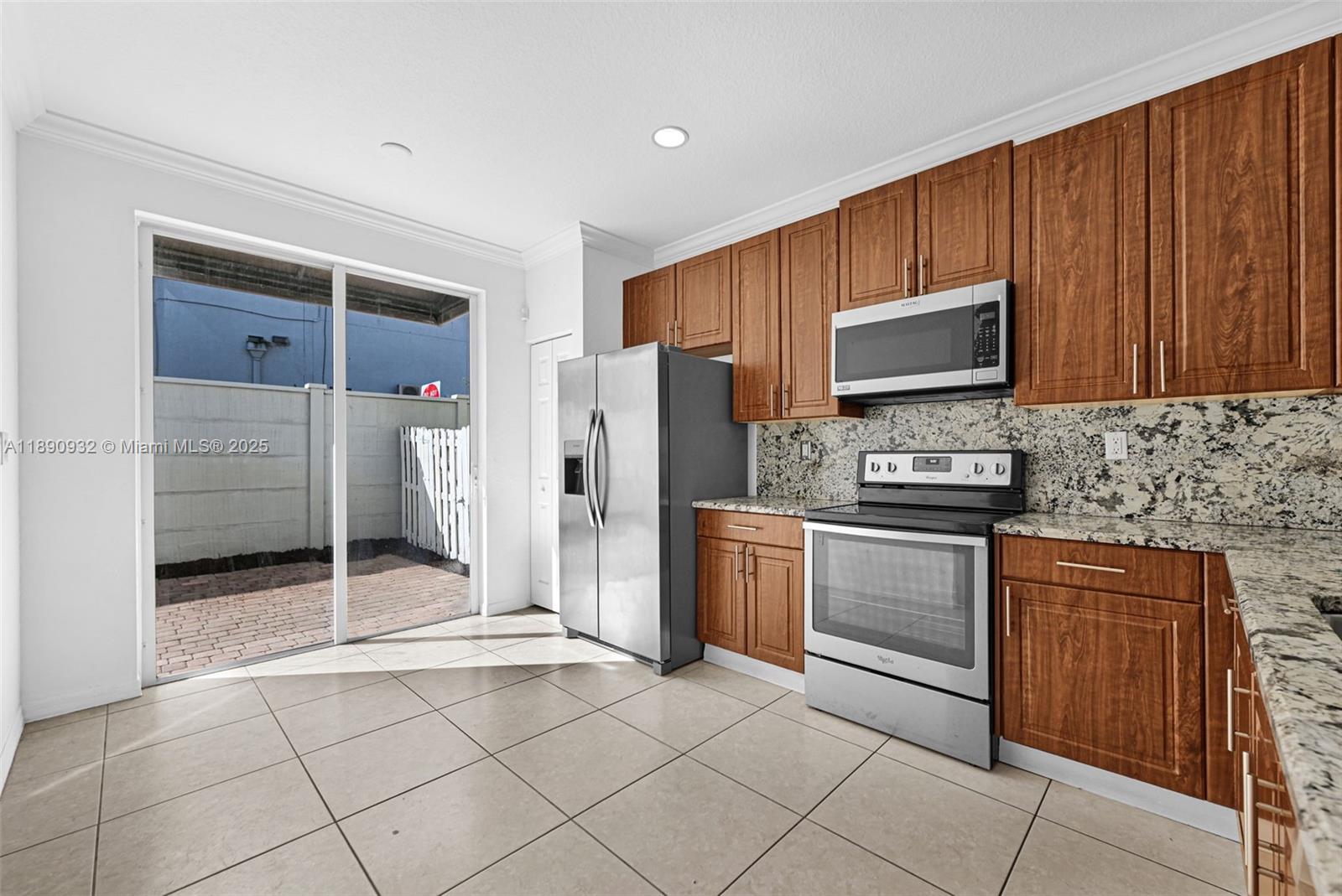 SORRENTO TOWNHOMES - Residential