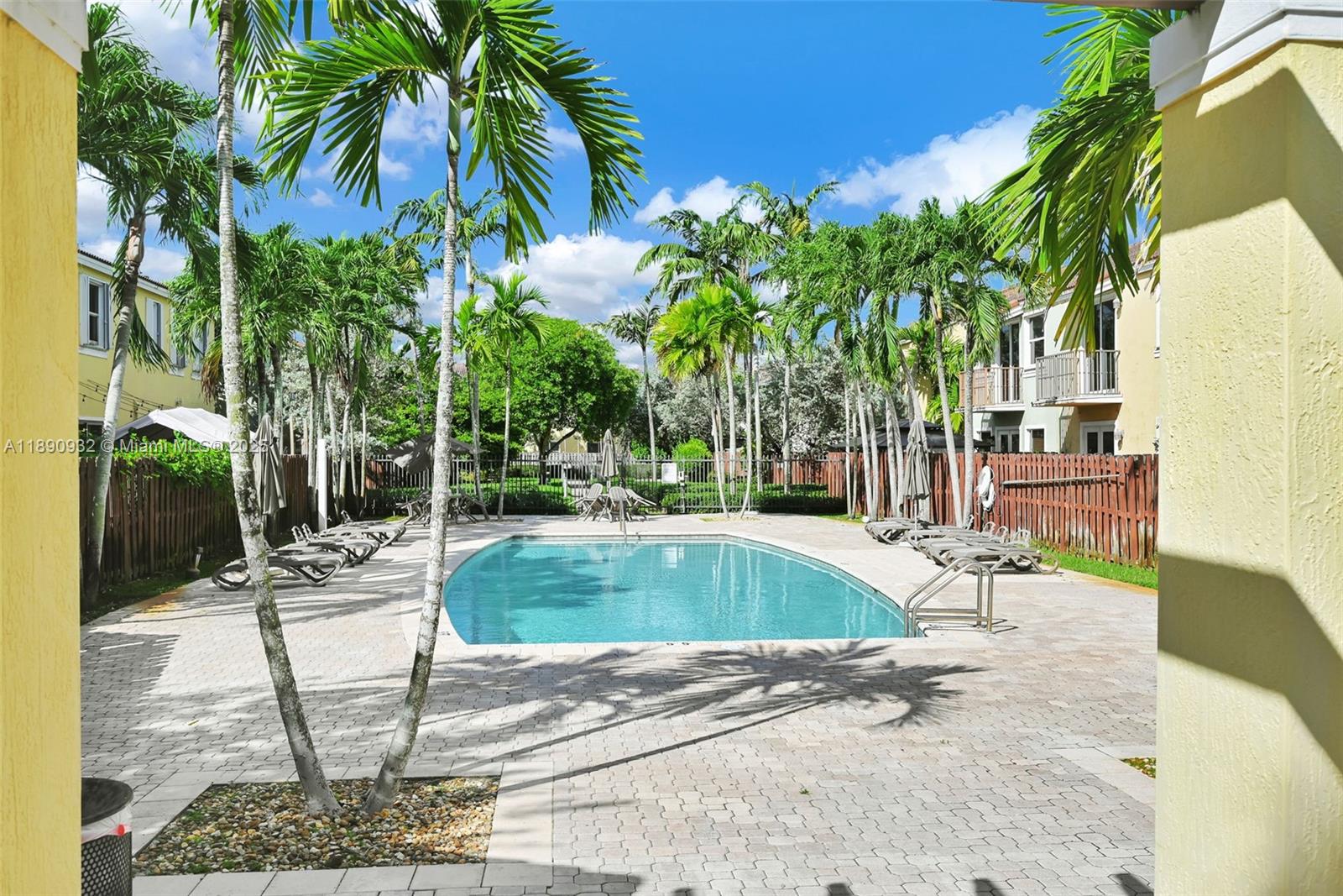 SORRENTO TOWNHOMES - Residential