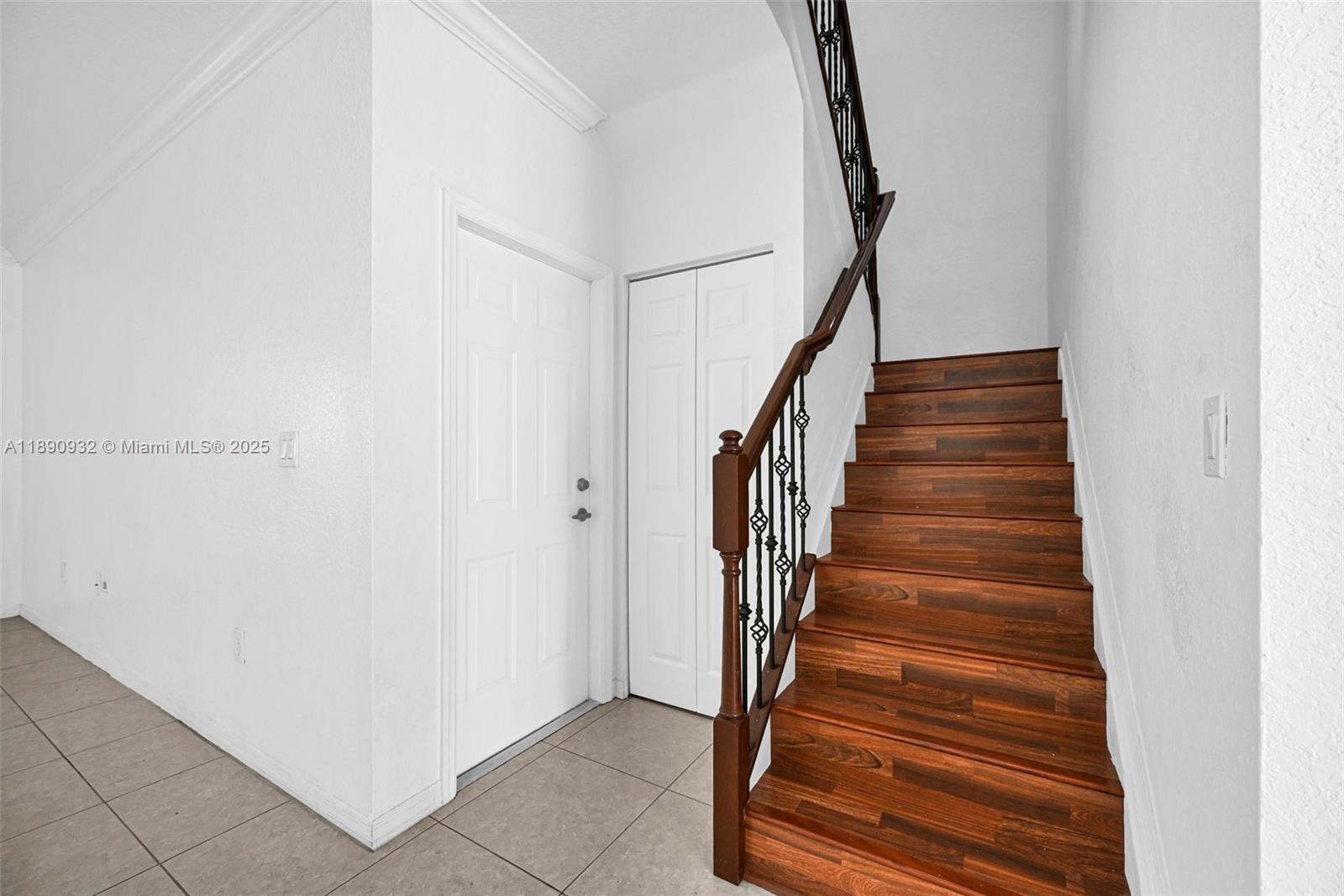 SORRENTO TOWNHOMES - Residential