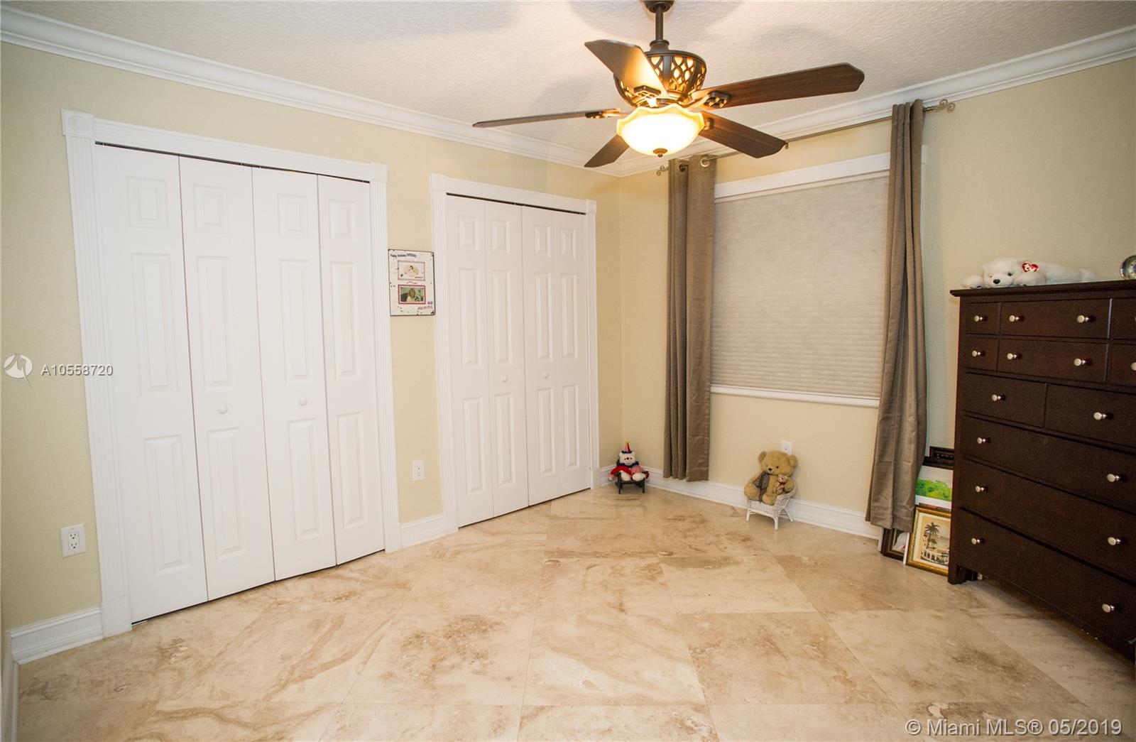 VILLAS DEL REY - Residential