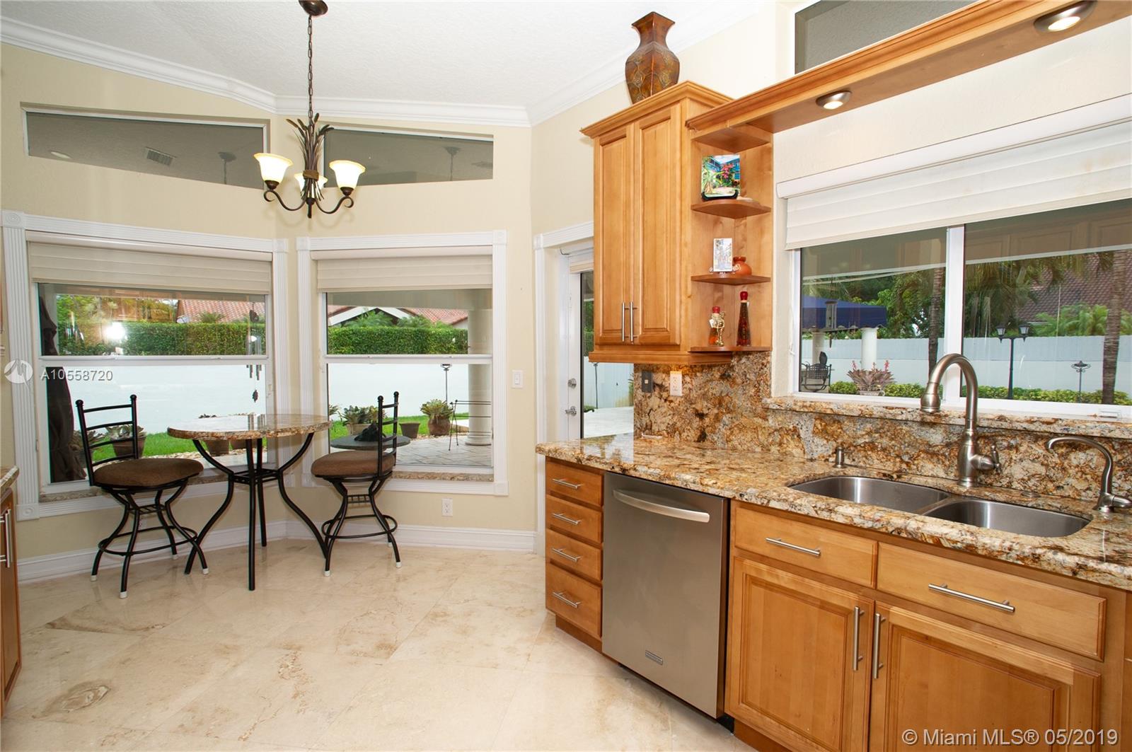 VILLAS DEL REY - Residential