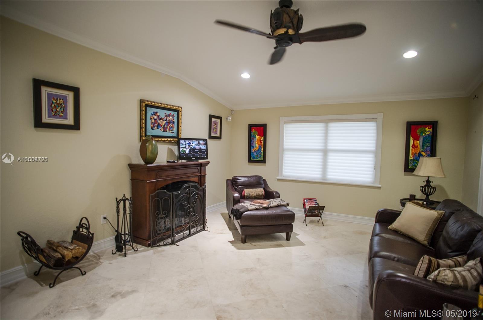 VILLAS DEL REY - Residential