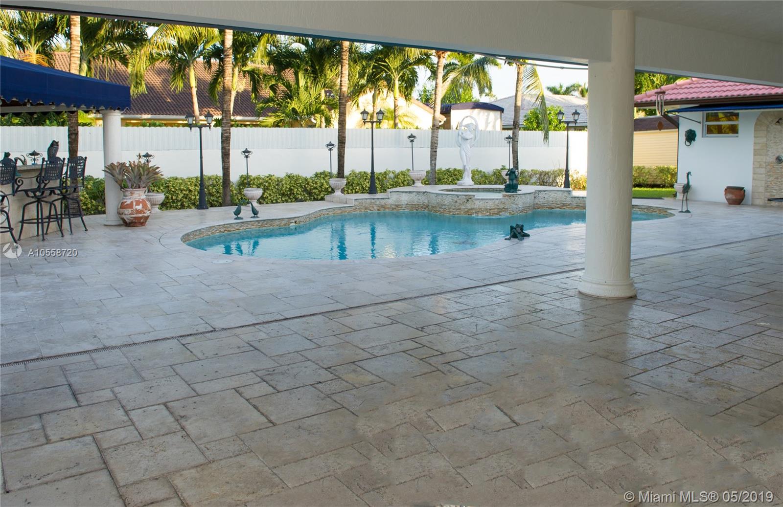 VILLAS DEL REY - Residential