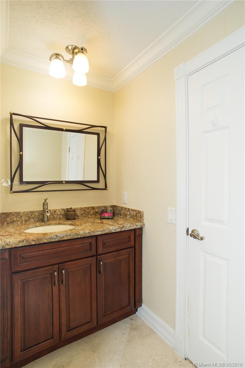 VILLAS DEL REY - Residential