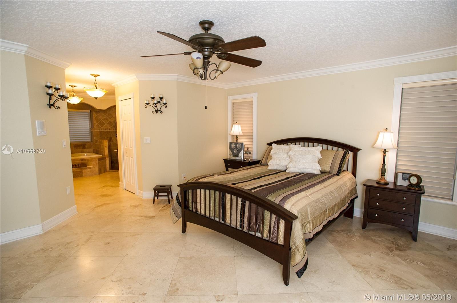 VILLAS DEL REY - Residential