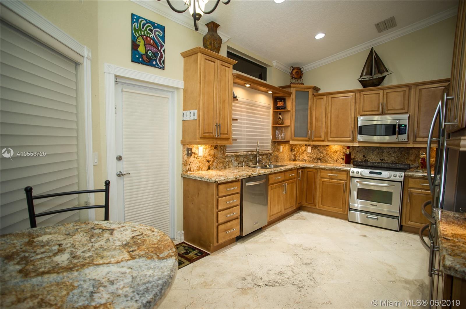 VILLAS DEL REY - Residential