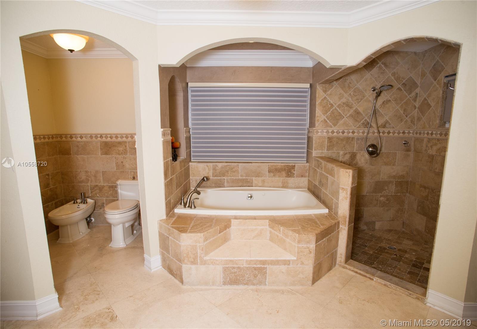 VILLAS DEL REY - Residential