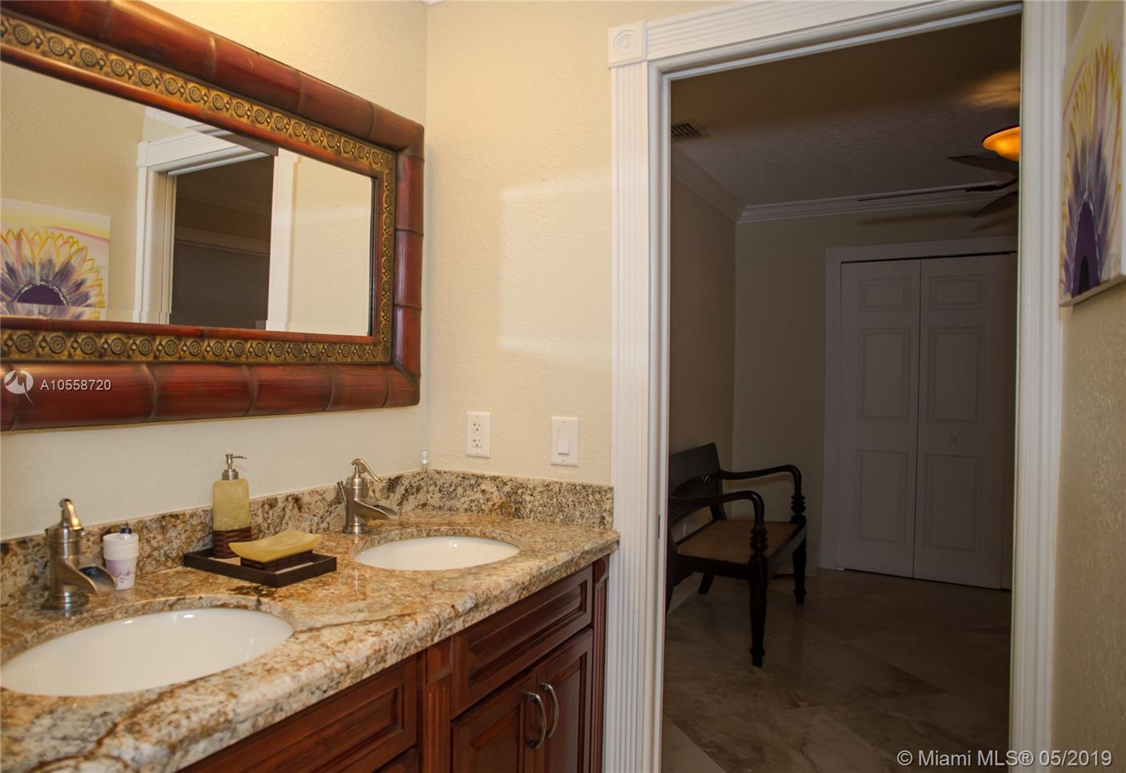 VILLAS DEL REY - Residential