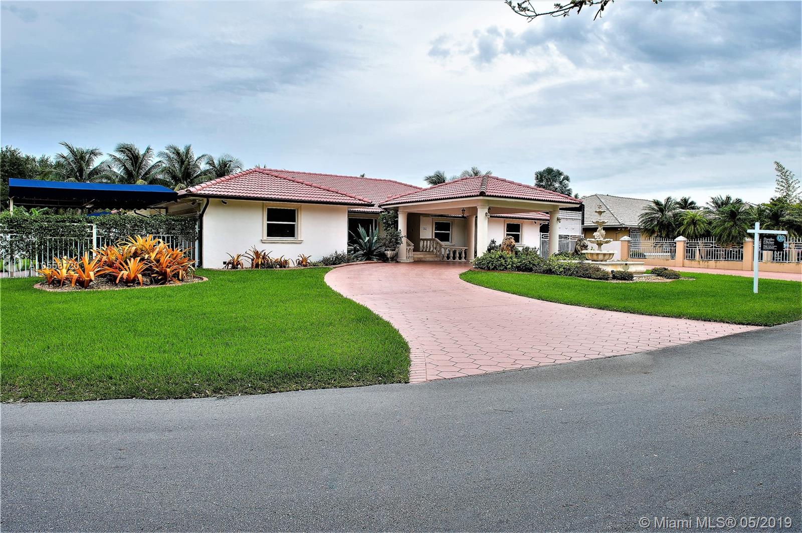 VILLAS DEL REY - Residential