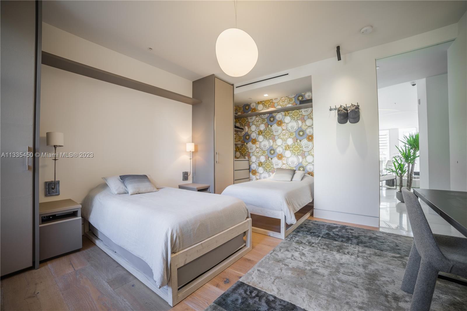 LAKE VILLA THREE CONDO - Residential