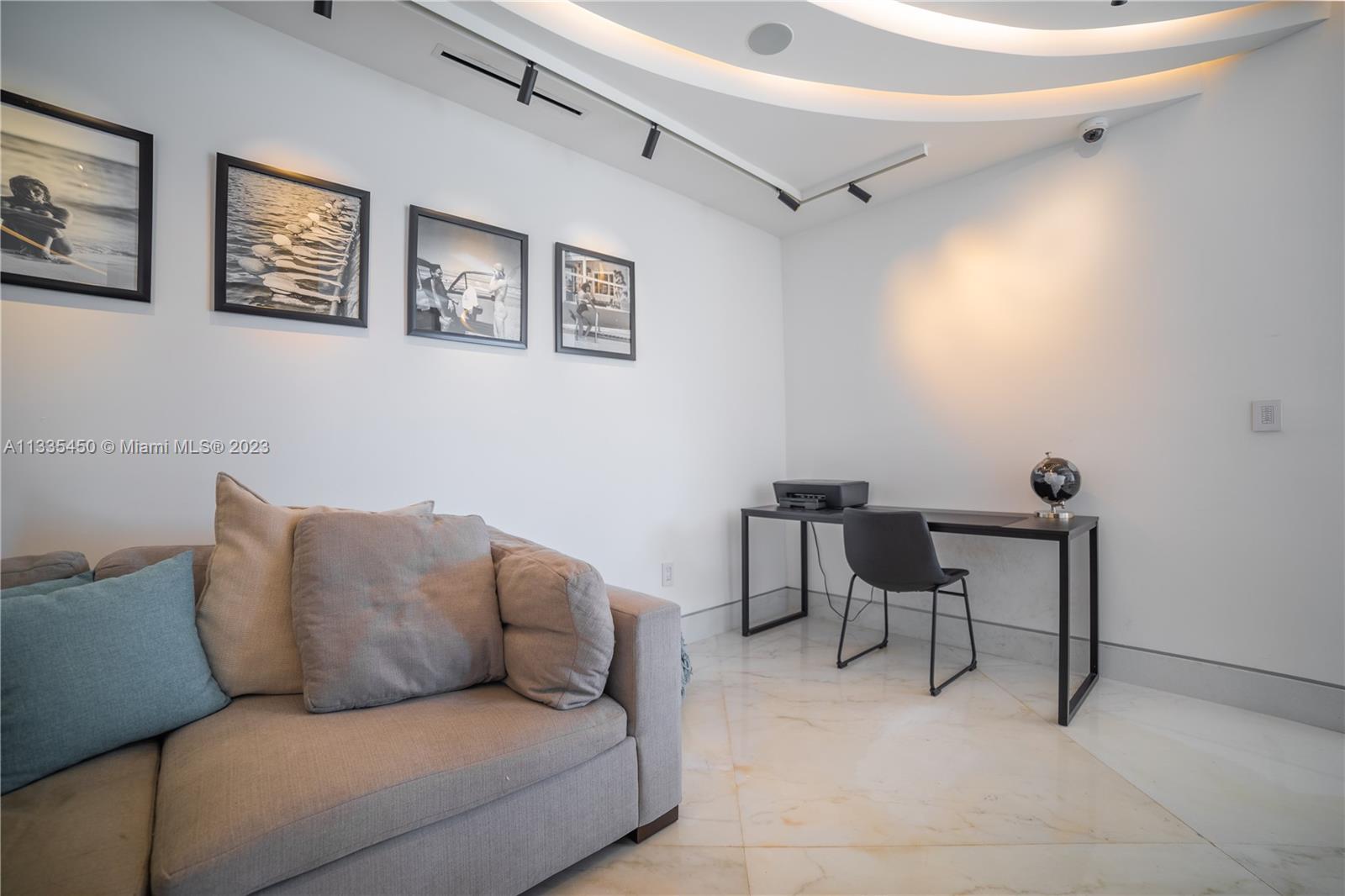 LAKE VILLA THREE CONDO - Residential