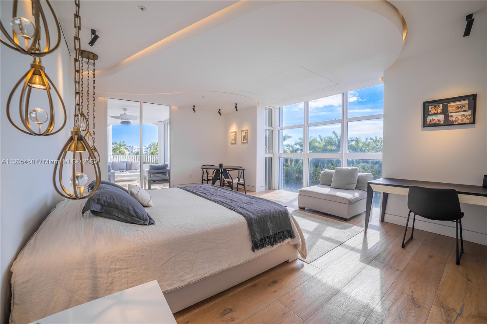 LAKE VILLA THREE CONDO - Residential