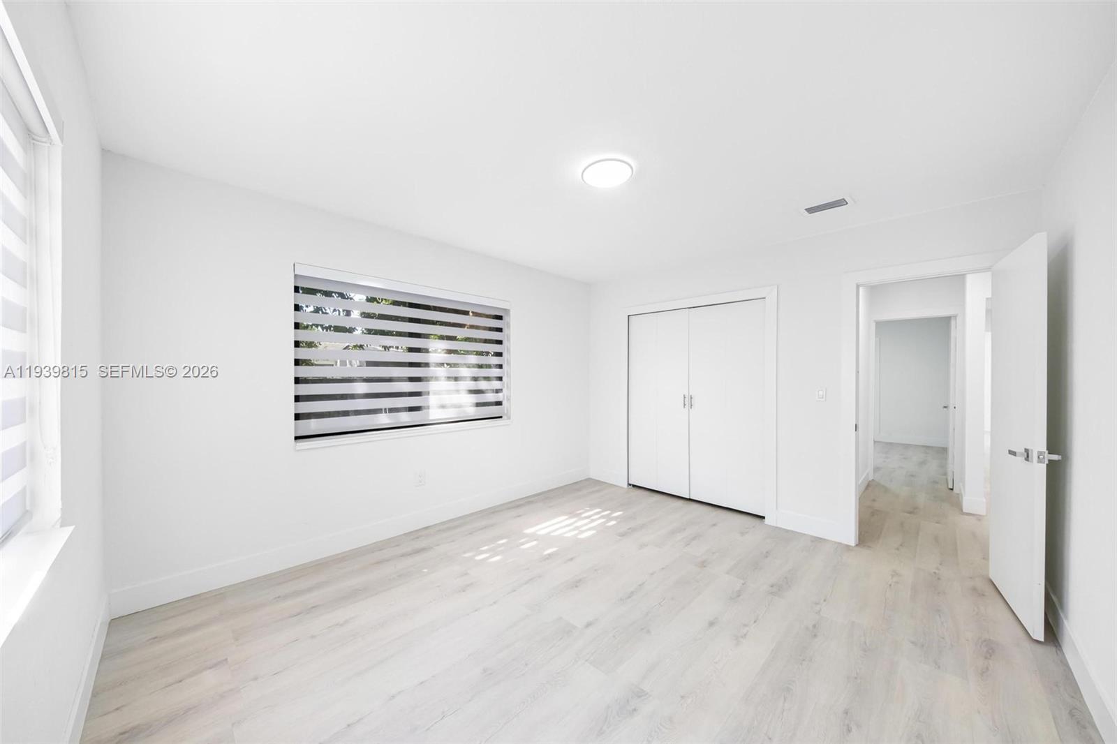 CAROLINDA PARK - Residential