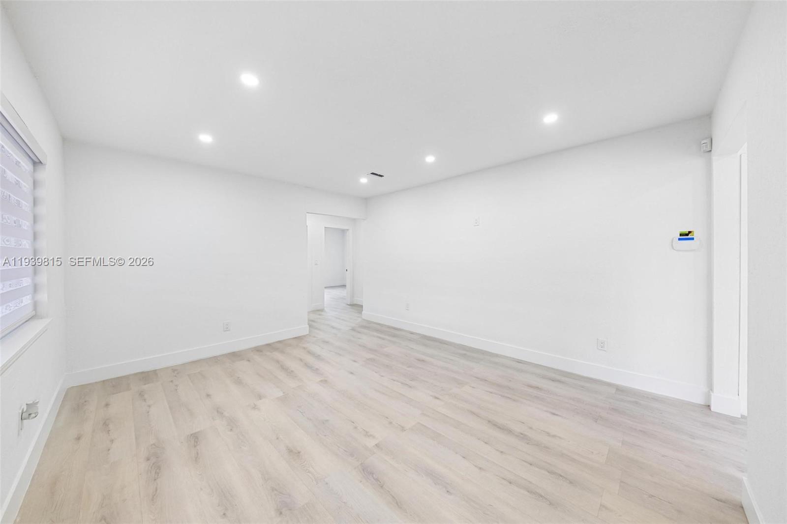 CAROLINDA PARK - Residential