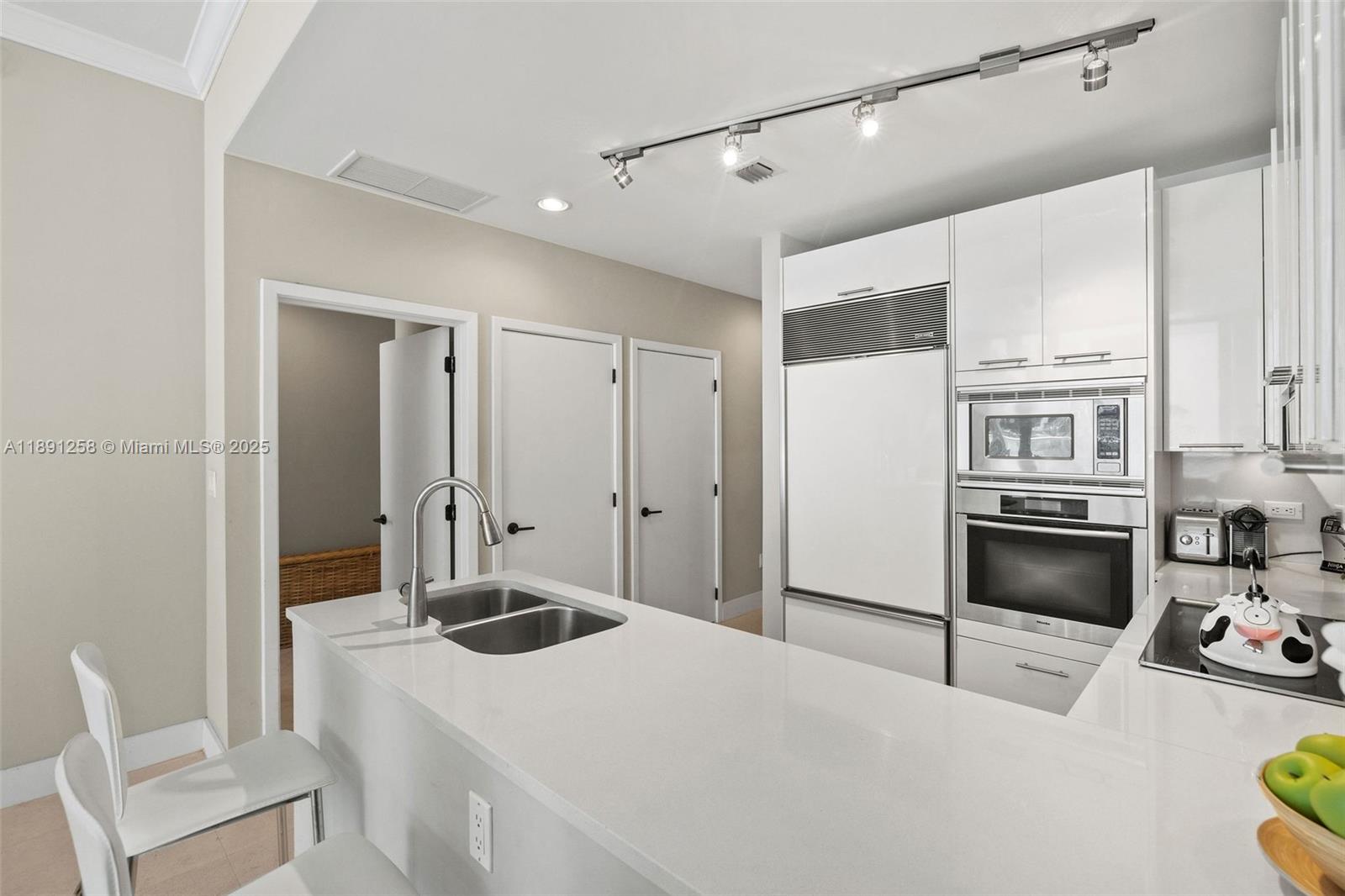 SOUTH CARILLON BEACH COND - Residential Lease